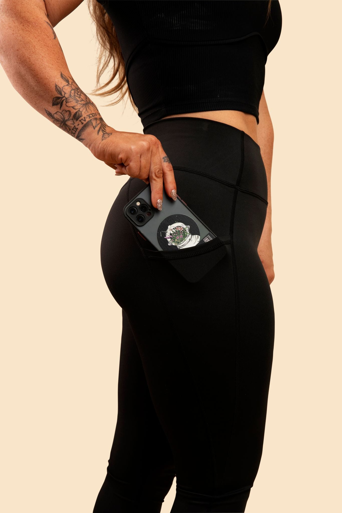 Noir Saint Elizabeth Leggings